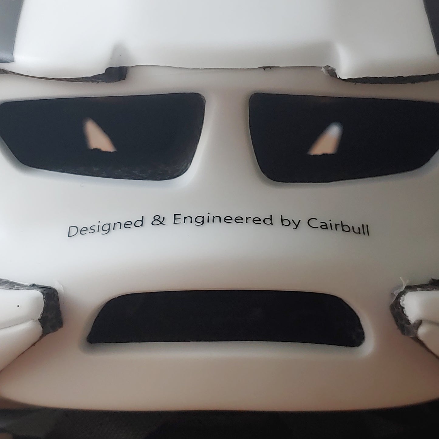Casco Cairbull de carreras aerodinámico blanco con gafas para ciclismo